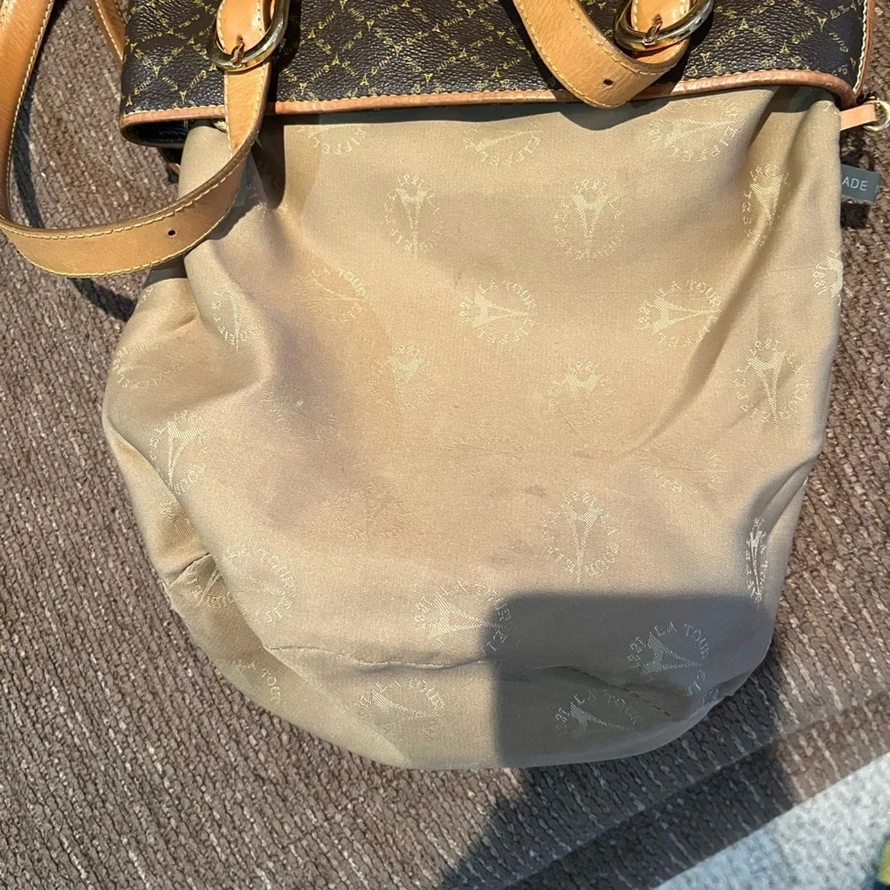 La Tour Eiffel 1887 Bucket Purse - Picture 6 of 6